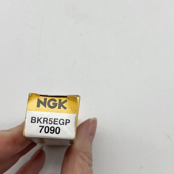 NGK G-Power Spark Plug, BKR5EGP |‎ 7090 - Picture 6 of 7